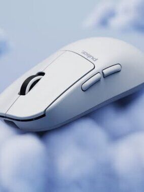 Pulsar X2 Crazylight Wireless Gaming Mouse - Medium Uyuni White